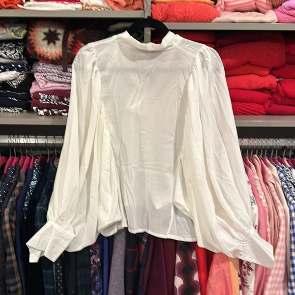 Nasty Gal ecru bow front blouson blouse size XS NWT - Picture 4 of 4